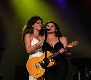 Maricá inicia 2026 com shows de Aline Barros e Maria Pita