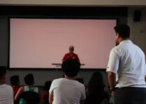 aulas gratuitas de teatro