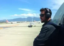 formação de pilotos e profissionais de manutenção